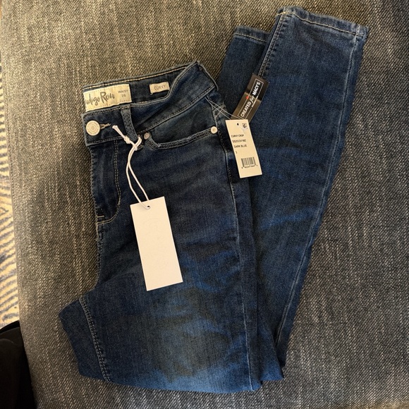 Indigo Rein Women's Curvy Blue Cropped Straight Leg Jeans 25x25 - Picture 5 of 7